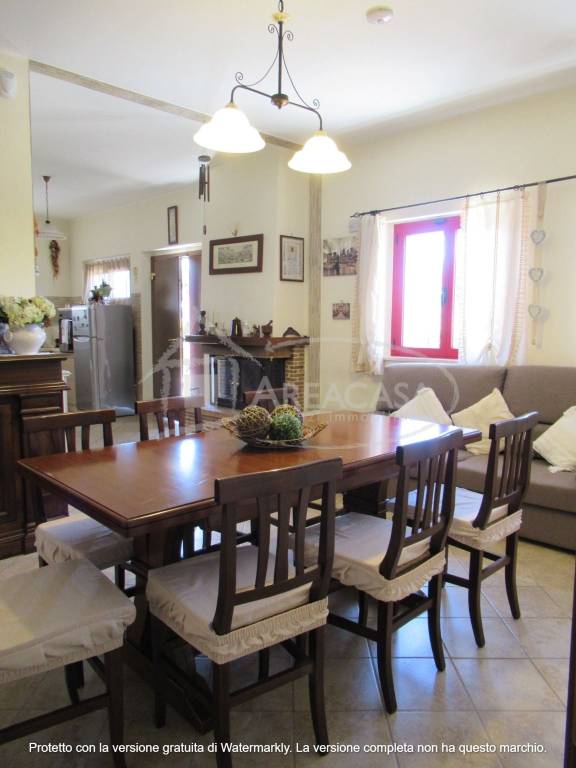 Casa Indipendente in vendita ad Ascoli Piceno frazione Vallesenzana, 123