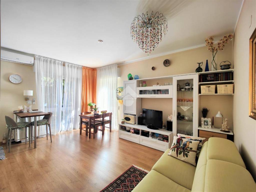 Appartamento in vendita a Rapallo via castellino