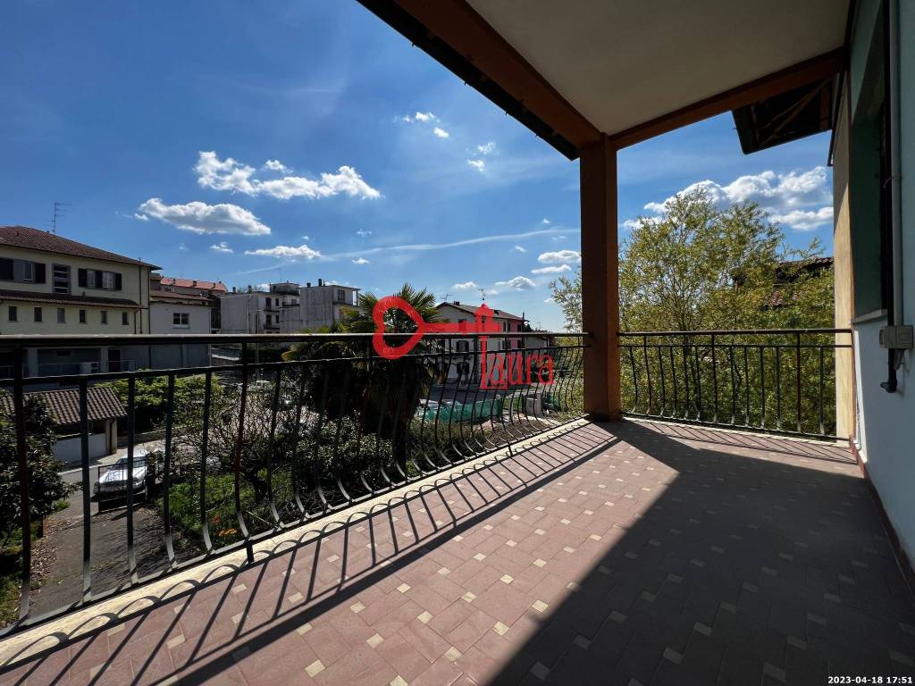 Villa Bifamiliare in vendita a Rodero