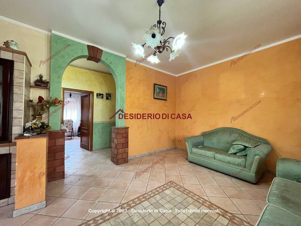 Appartamento in vendita a Bagheria via Angiò, 138