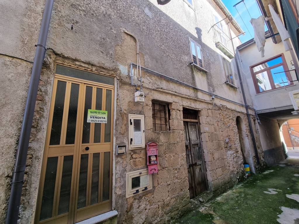 Appartamento in vendita a Montefalcione via Cardinale Dell'Olio