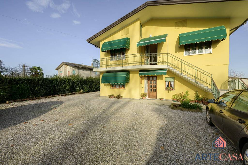 Villa in vendita a San Stino di Livenza via Caorle