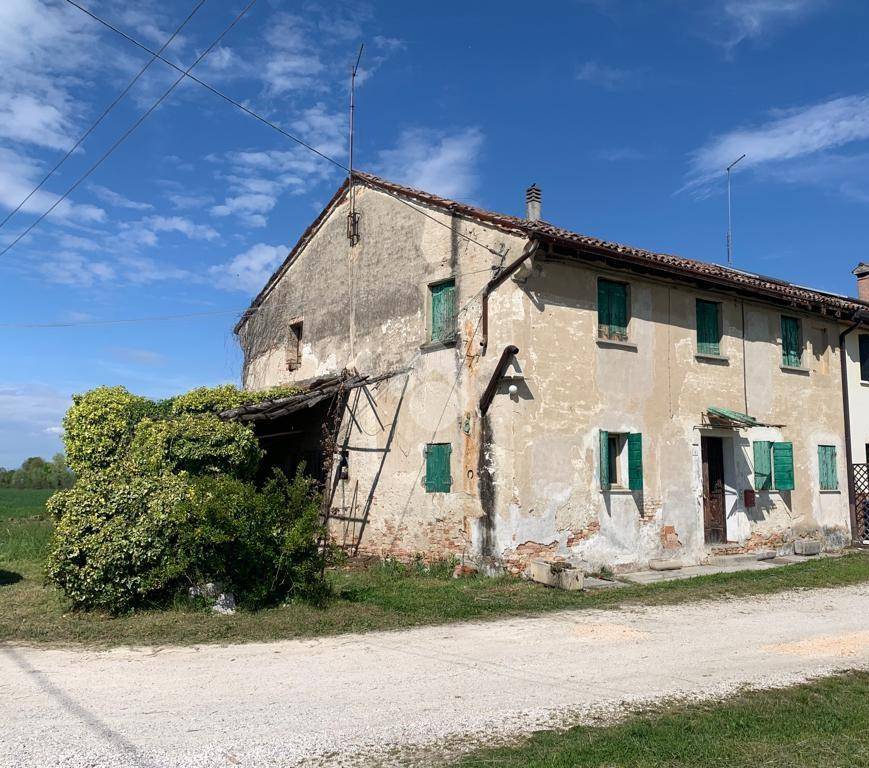 Casa Indipendente in vendita a Treviso via selvatico