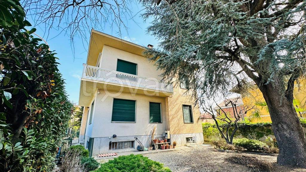 Villa in vendita a Orbassano via Piave