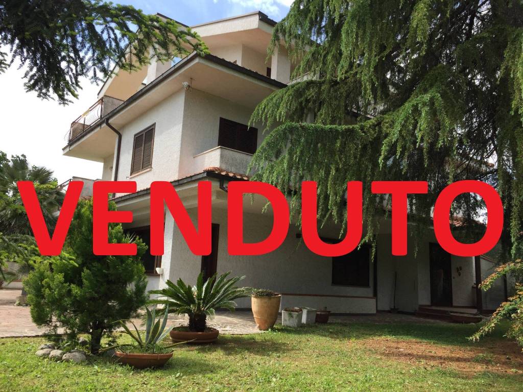 Villa in vendita a Pescara strada Provinciale pescara-san Silvestro