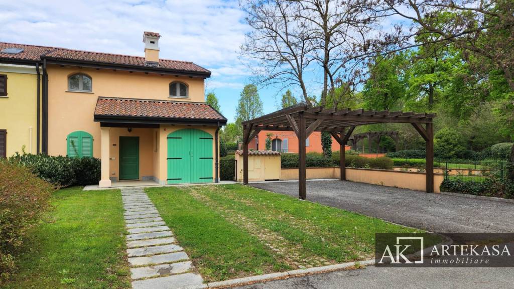 Villa in vendita a Bogogno via Sant'Isidoro, 1