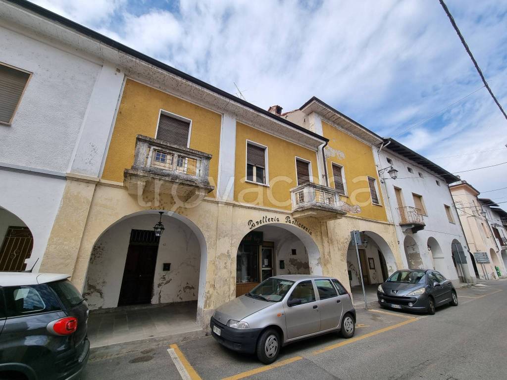 Casa Indipendente in vendita a Palazzolo Vercellese corso Italia, 41
