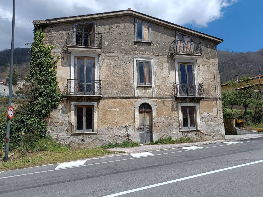 Casa Indipendente in vendita a Monteforte Irpino via Nazionale