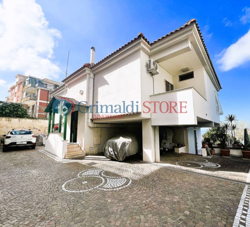 Villa in vendita a Ercolano viale Giovanni Battista della Gatta, 18