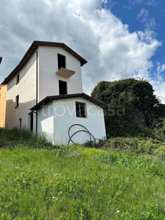 Villa in vendita a Gualdo Tadino frazione Piagge