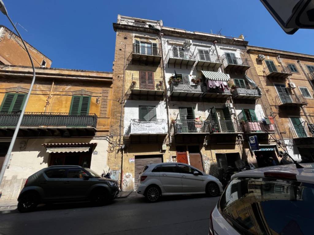 Appartamento in vendita a Palermo via d'ossuna, 165