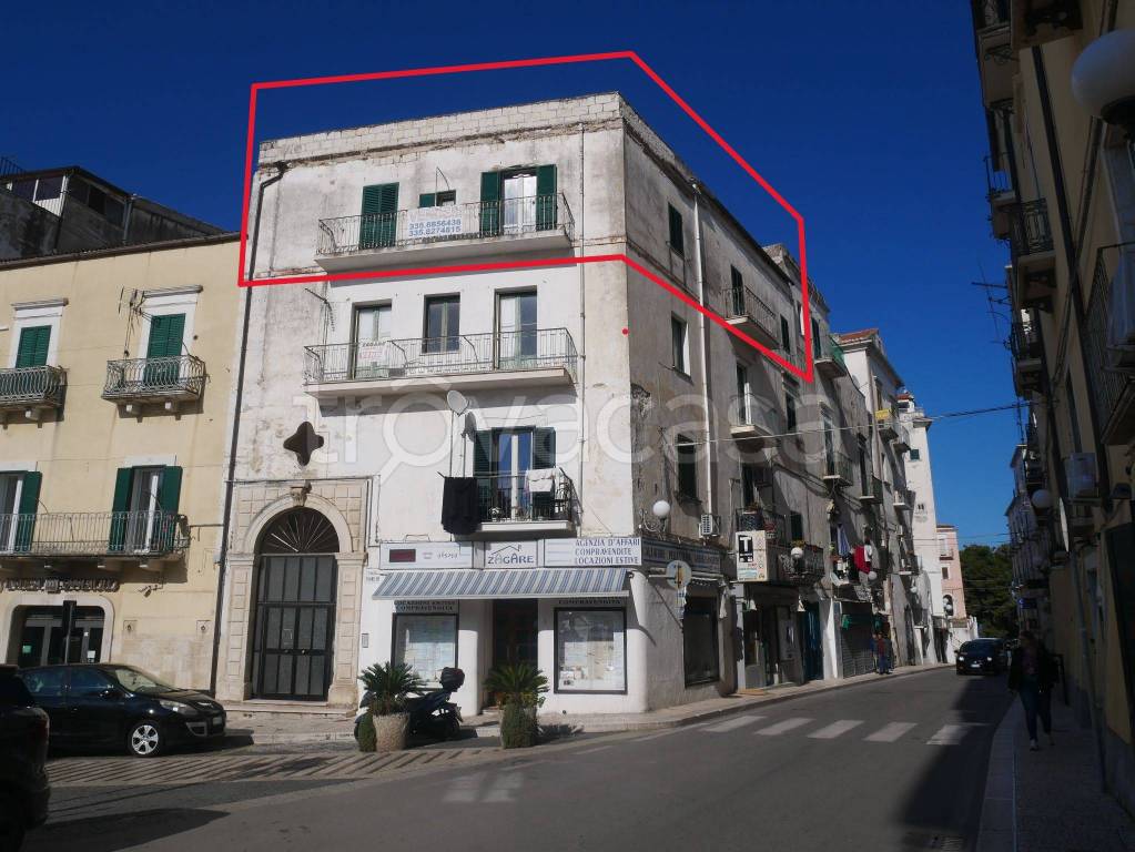 Appartamento in in vendita da privato a Rodi Garganico piazza Padre Pio