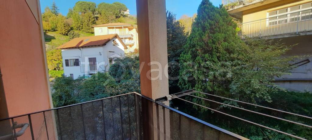 Appartamento in in vendita da privato a Genova salita Serra Riccò, 71