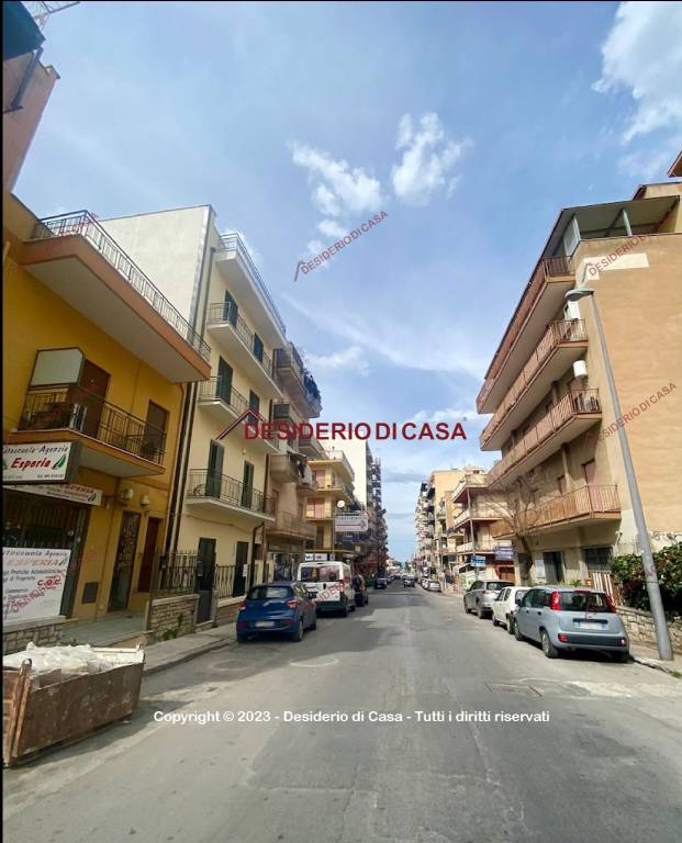 Appartamento in vendita a Bagheria via Città di Palermo, 5