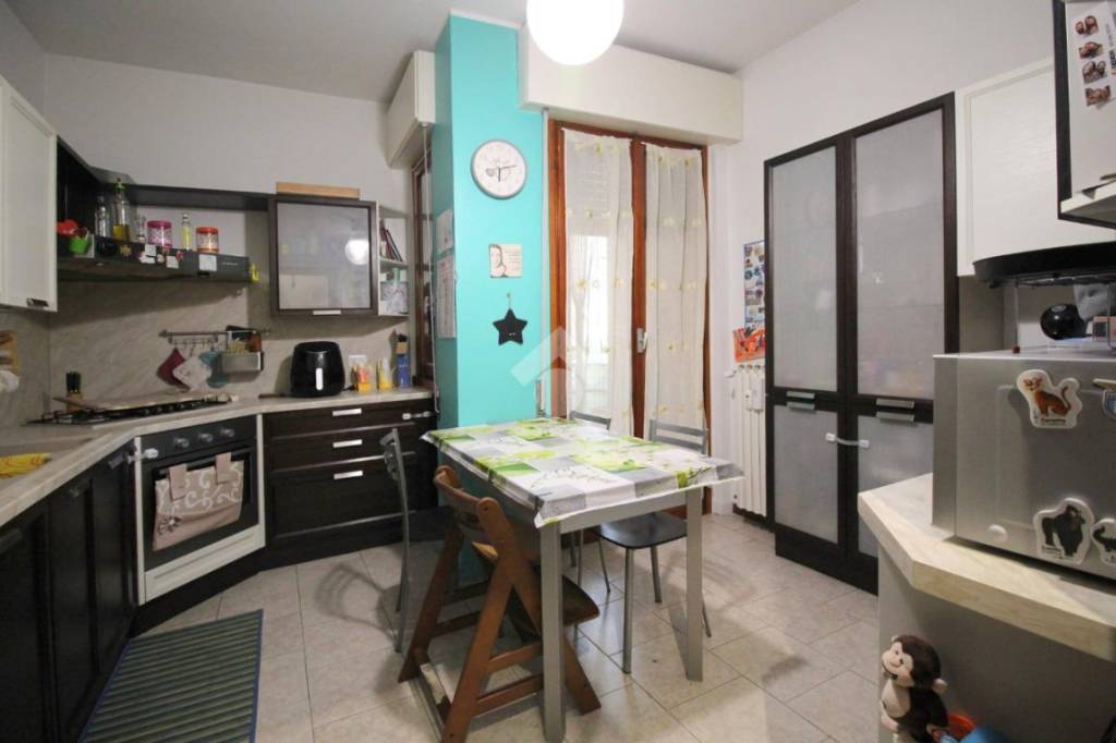 Appartamento in vendita a Rho via Luigi Capuana, 50