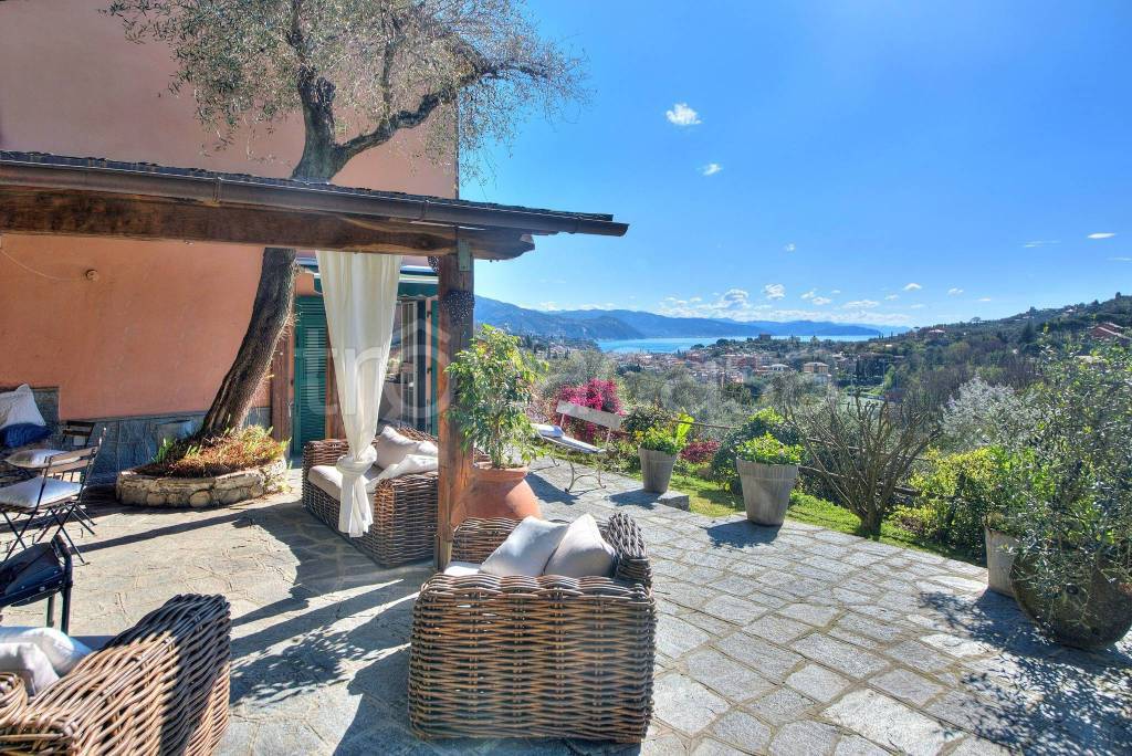 Villa in vendita a Santa Margherita Ligure via Don g. A. Garibotti, 28