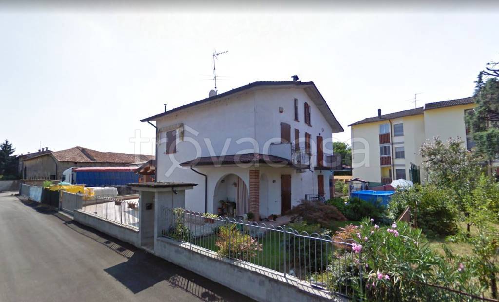 Villa Bifamiliare all'asta a Formigara via Cascinaggio, 2
