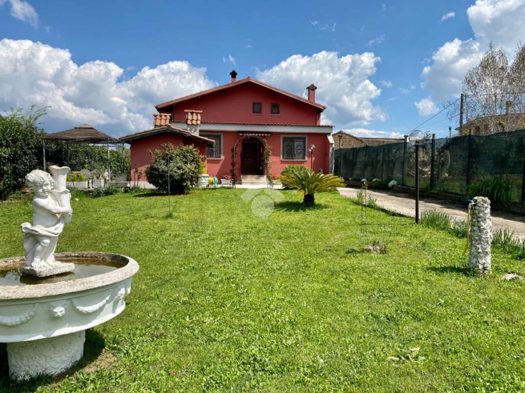 Villa in vendita a San Cesareo via biella, 19