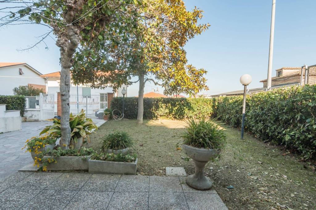 Appartamento in vendita a Porto San Giorgio via Gian Lorenzo Bernini, 49