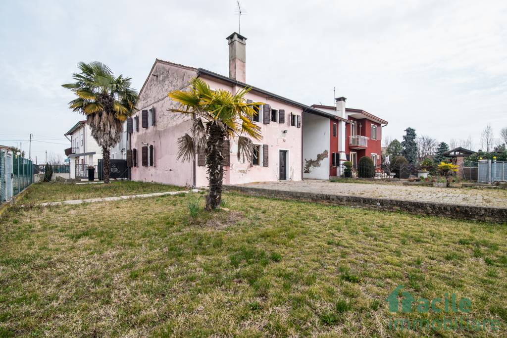 Villa in vendita a Piove di Sacco via Cò Cappone, 35028 Piove di sacco pd, Italia