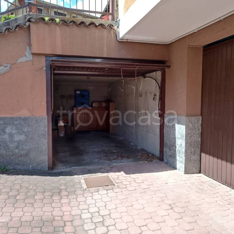 Garage in vendita a Baveno
