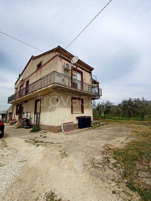 Casa Indipendente in vendita a Ortona località Bardella