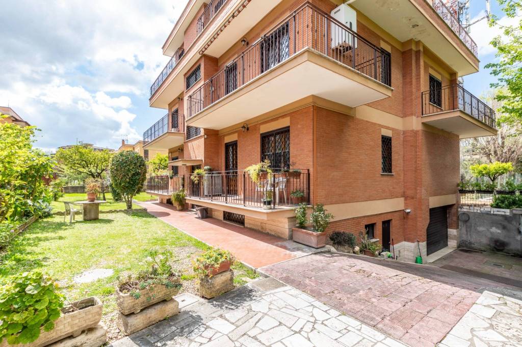 Appartamento in vendita a Roma via Giovanni Fattori, 26