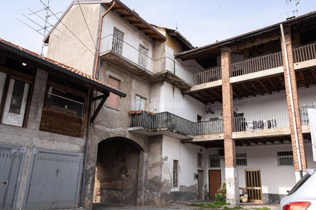 Appartamento in vendita a Ceriano Laghetto via Giuseppe Mazzini