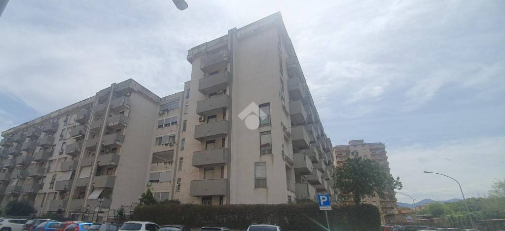 Appartamento in vendita a Palermo via Carlo Amore, 8
