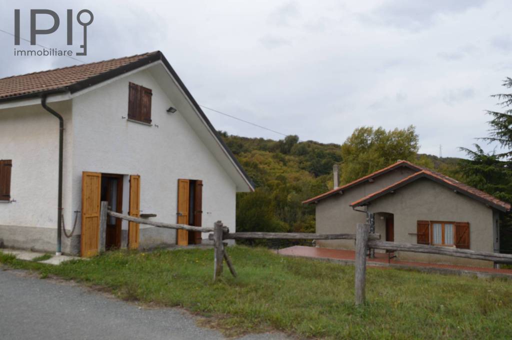 Casa Indipendente in vendita a Giusvalla località pratiproia