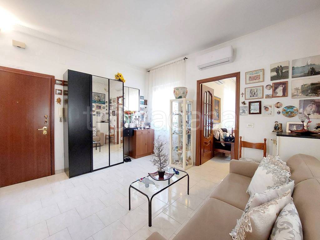 Appartamento in vendita a Genova via Gian Domenico Cassini