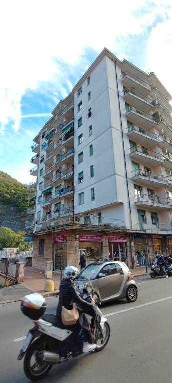 Appartamento in vendita a Genova via Molassana