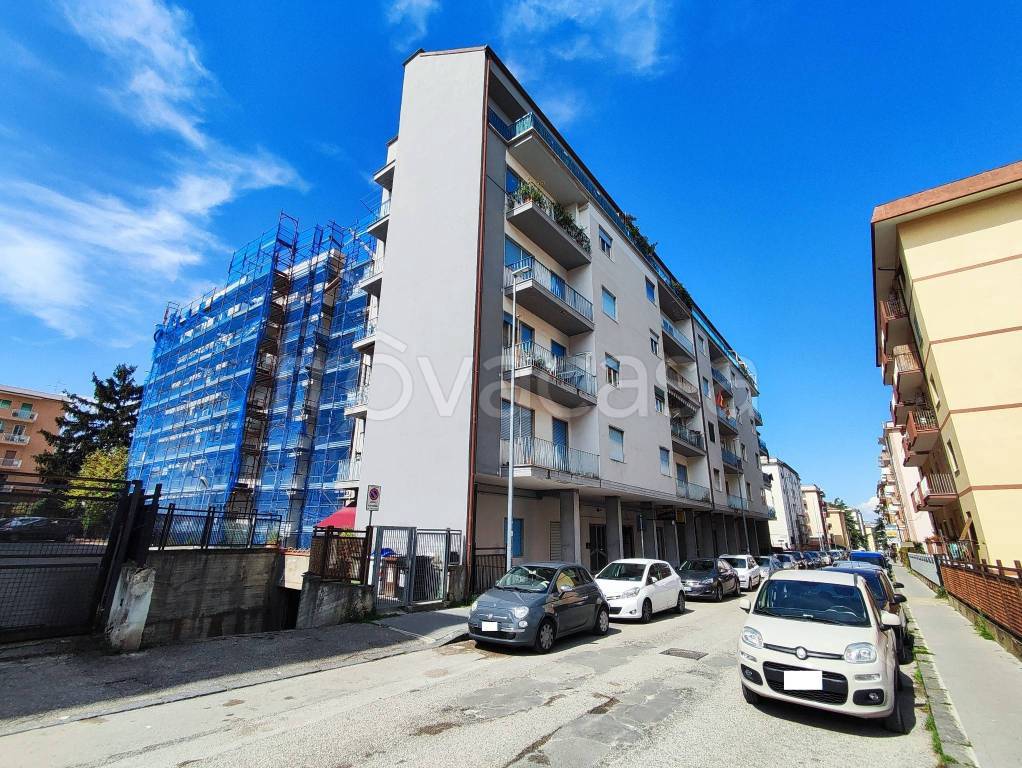 Appartamento in vendita a Benevento via Salvator Rosa, 58