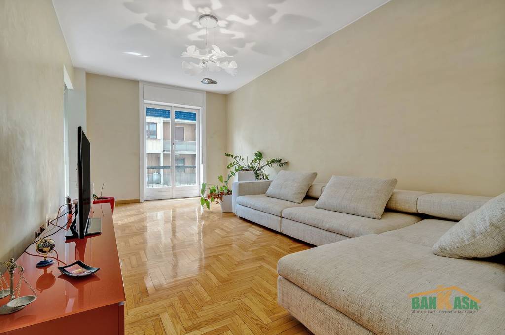 Appartamento in vendita a Milano via Alfredo Cappellini, 23