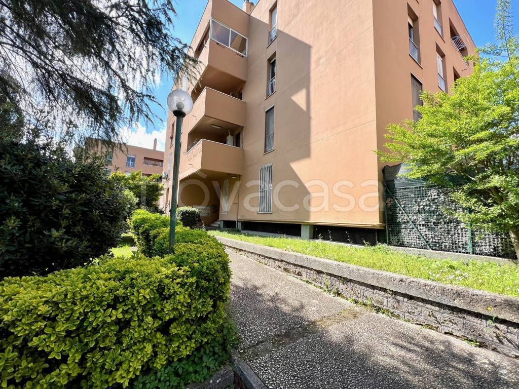 Appartamento in vendita a Roma via Klee