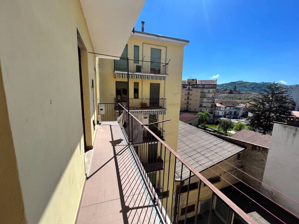 Appartamento in affitto ad Acqui Terme via Fra' Jacopo Berlingeri, 52