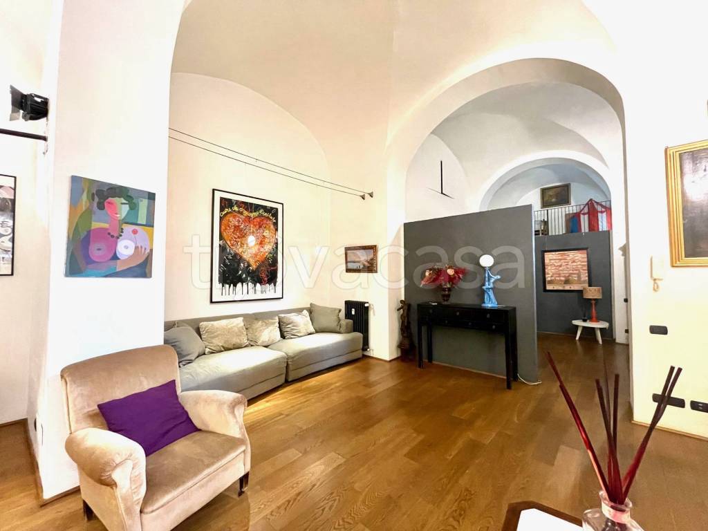 Appartamento in vendita a Roma via Alessandria