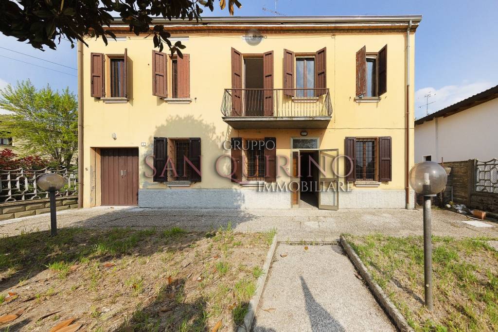 Villa in vendita a Guastalla via argine ponte pietra, 8
