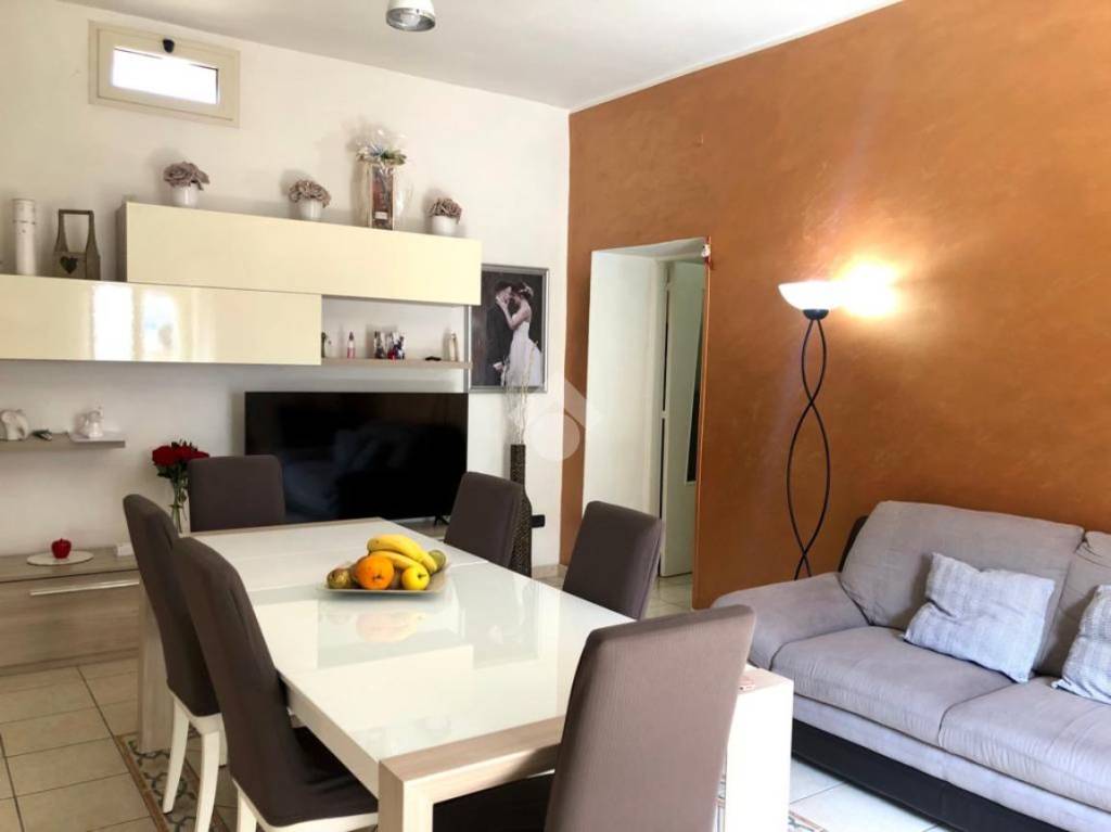 Appartamento in vendita a Mondragone via g. Giardino, 58