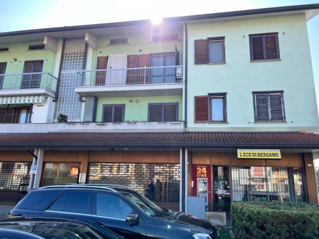 Magazzino in vendita a Mornico al Serio via Giuseppe Mazzini, 3