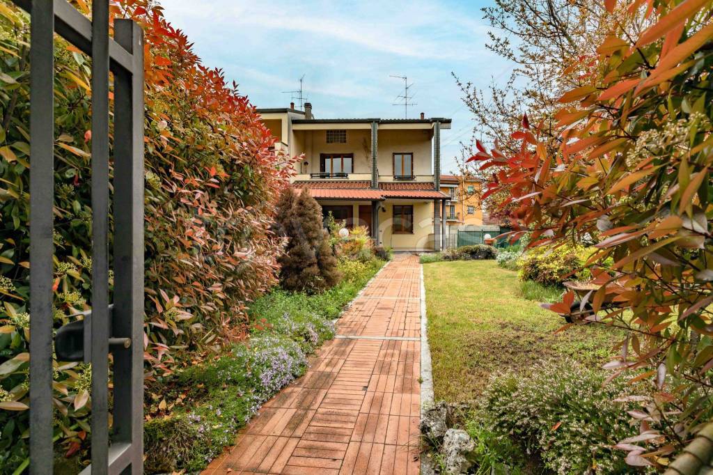 Villa a Schiera in vendita a Paderno Dugnano via Gabrio Casati, 93