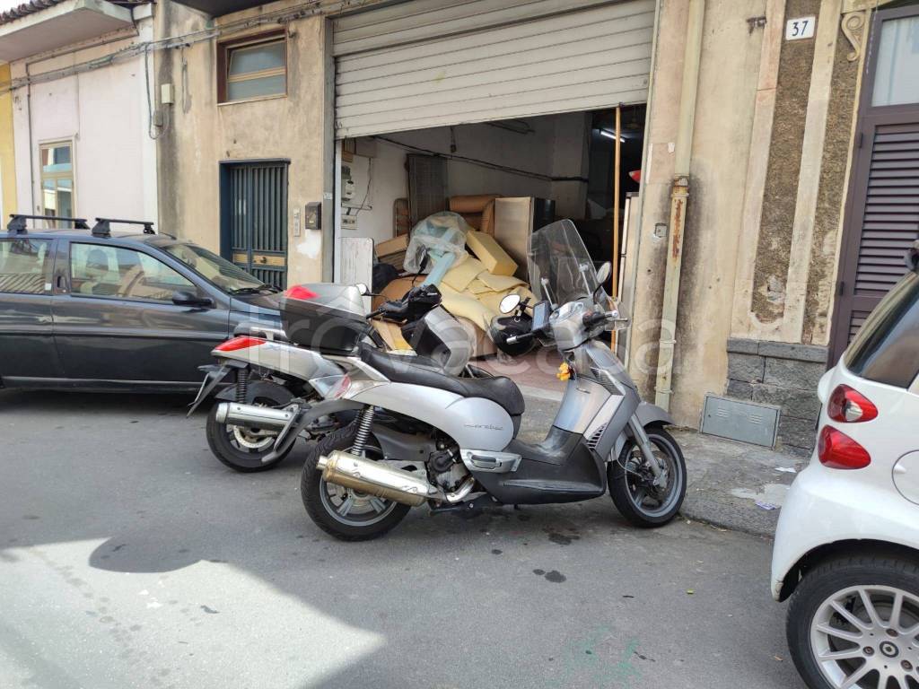 Magazzino in vendita a Catania via Giovanni Prati