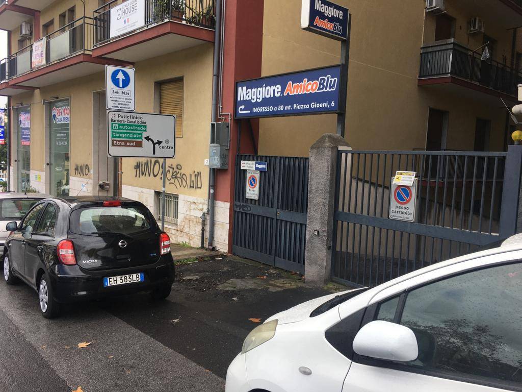 Garage in vendita a Catania via del Bosco, 3