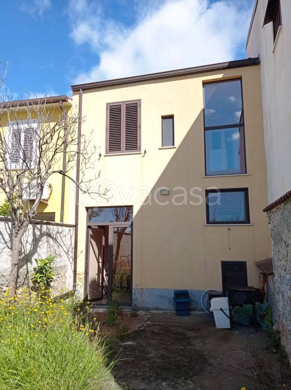 Casa Indipendente in vendita a Roccella Ionica via Cappelleri