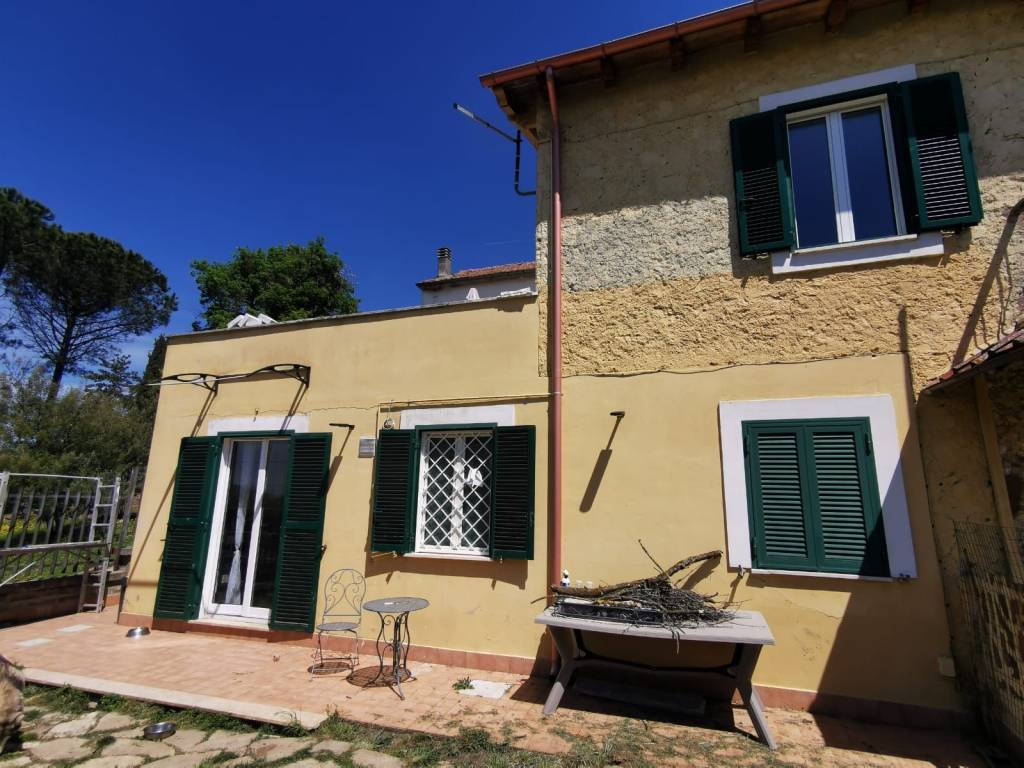 Casa Indipendente in vendita a Gallicano nel Lazio