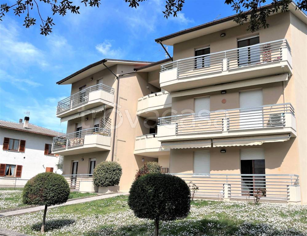 Appartamento in vendita a Urbino via Pietro Nenni