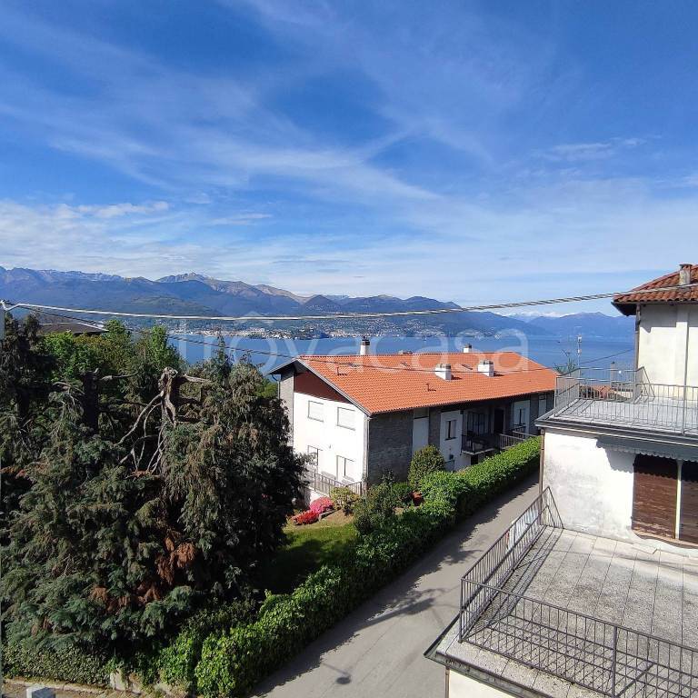 Villa Bifamiliare in vendita a Stresa via per Passera, 1