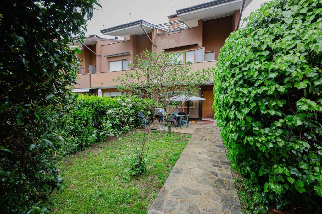 Villa a Schiera in vendita a Udine via Majano, 21