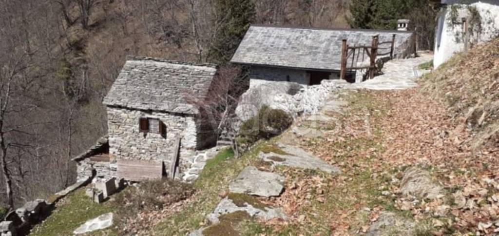 Villa in vendita a Rossa frazione Riale del Cavallo, 23