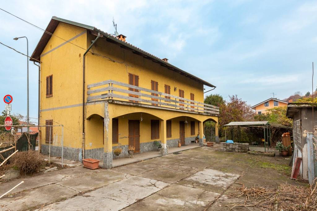 Casale in vendita a San Mauro Torinese via Scursatone, 1